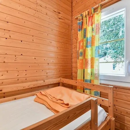 Alluring Holiday In Saint-savinien With Pool * Saint-Savinien
